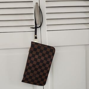 UNBRANDED Brown Checkered Wristlet Clutch